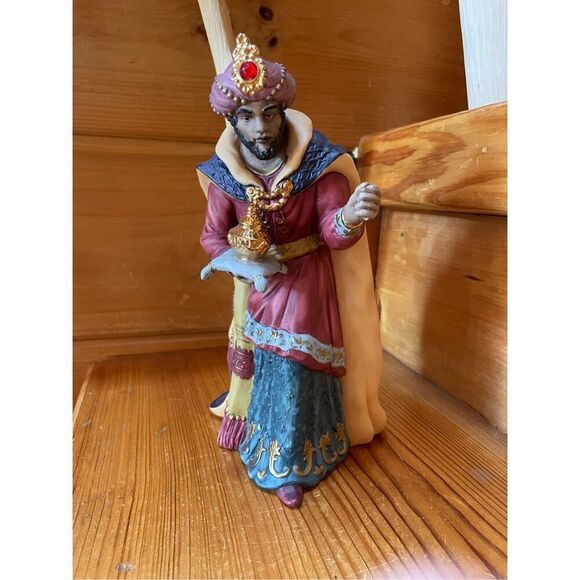 King Purple Turban 8 1/2" Replacement Piece Kirkland 13 Piece Nativity Set 75177 - Picture 1 of 5